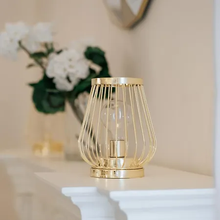 Apartment Four Luxury Art *